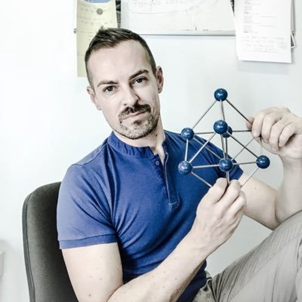 Lorenzo Malavasi - Energy and Materials Chemistry Group