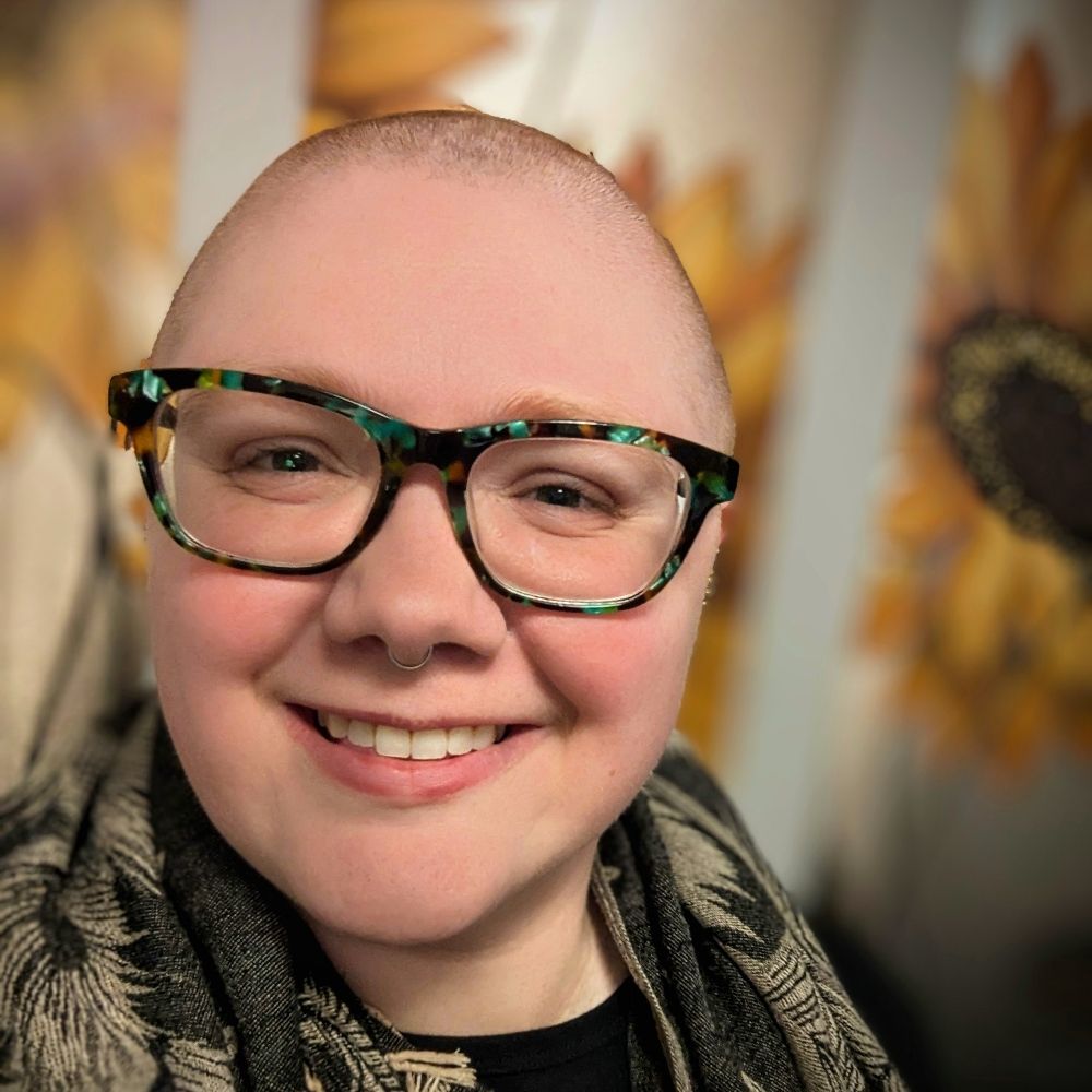 Maevon Gumble (they/them)