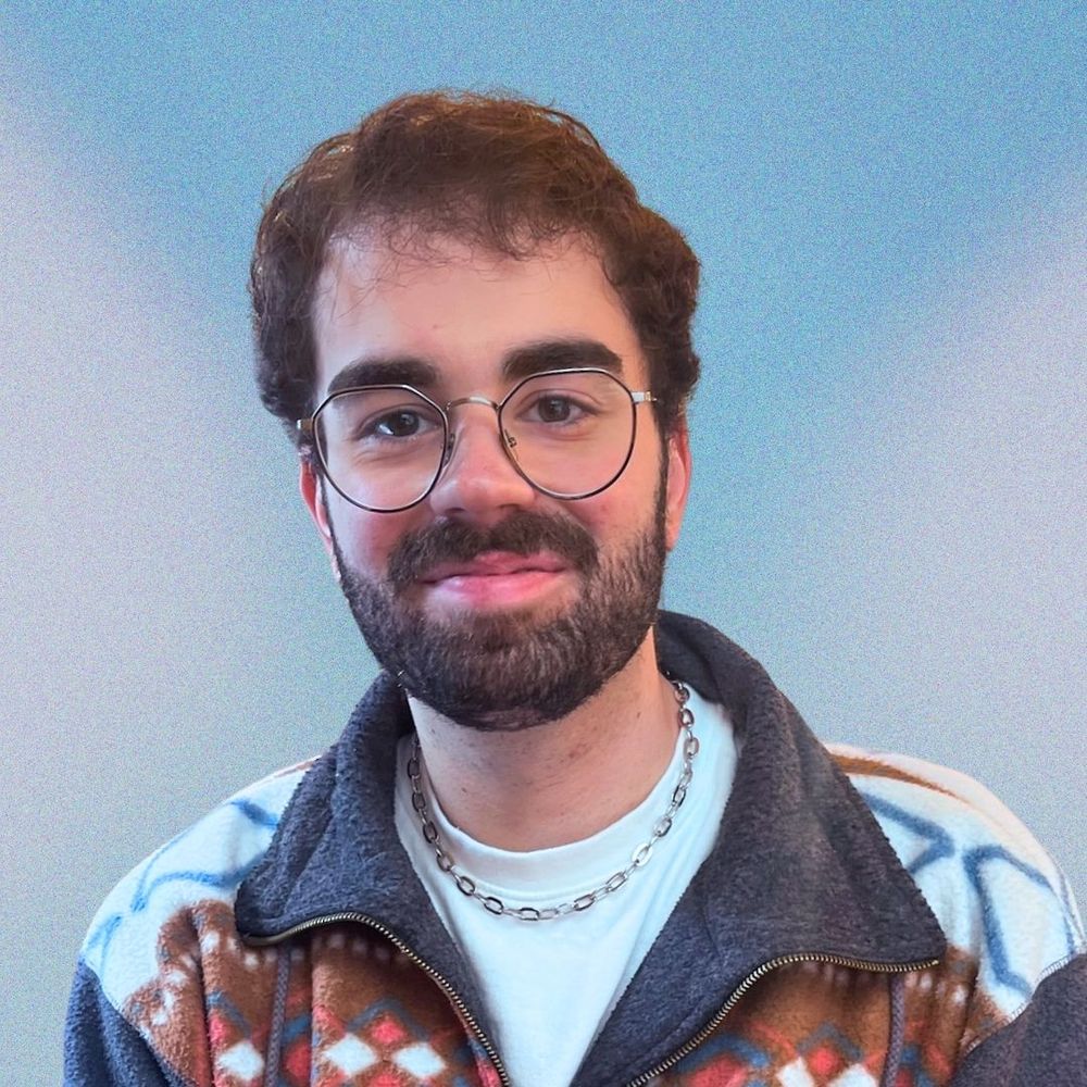 Ákos
