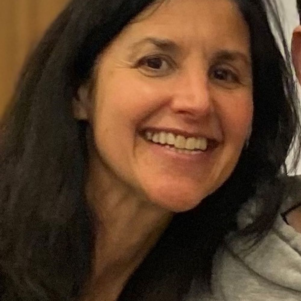 Deb R