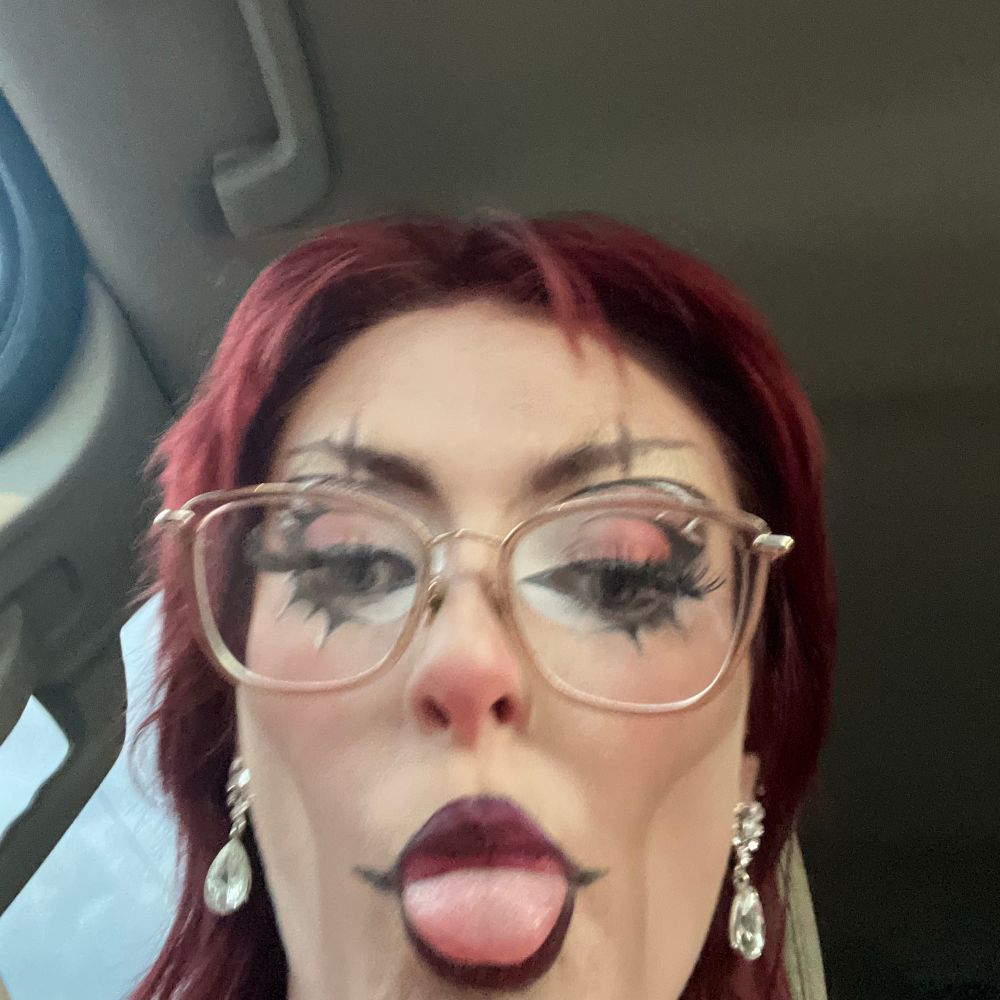Moxxie Tocin 🐡