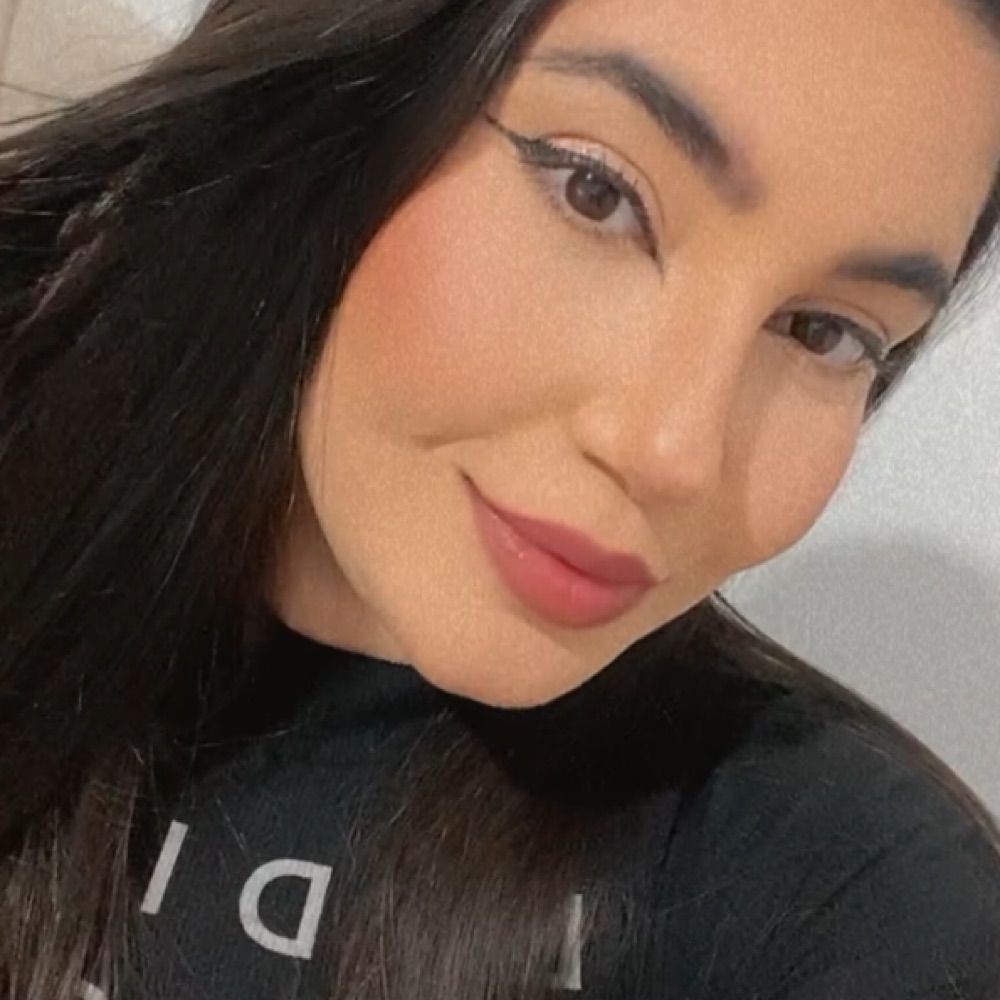 Maria Eduarda.