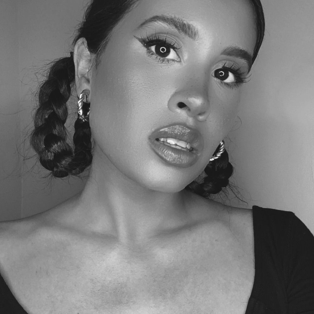 Eva Molina Flores