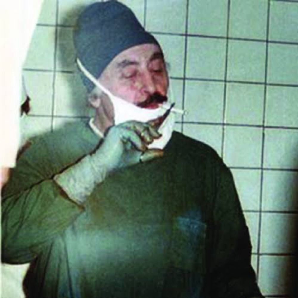 Dr.Çivi Hendrix