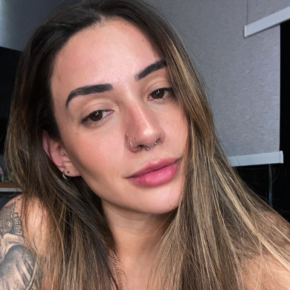 Tayná Melo 