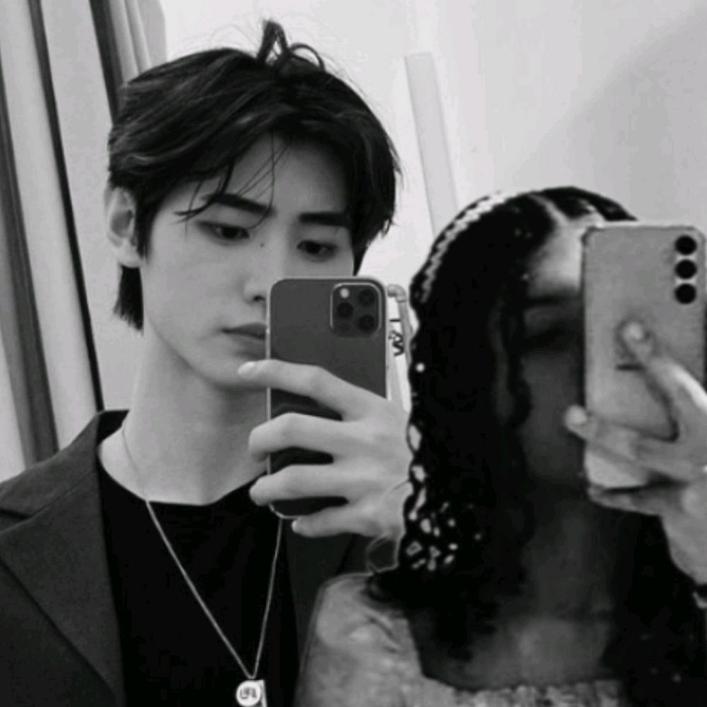 Mary (Hoon' s wife)