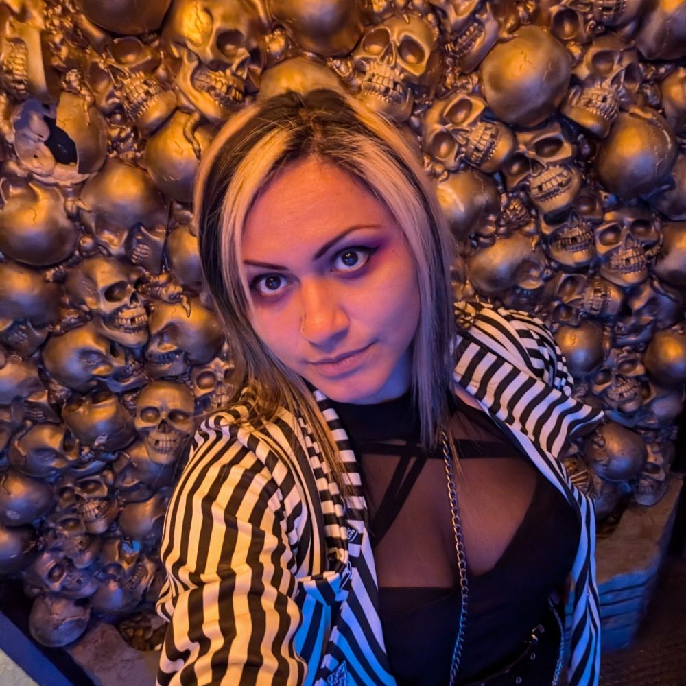 Dj HELLENE