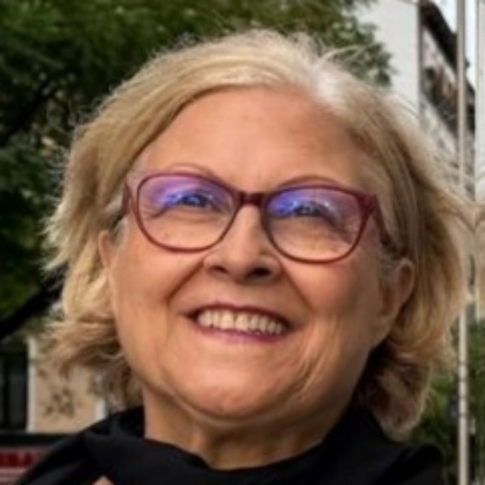 María A Castejón