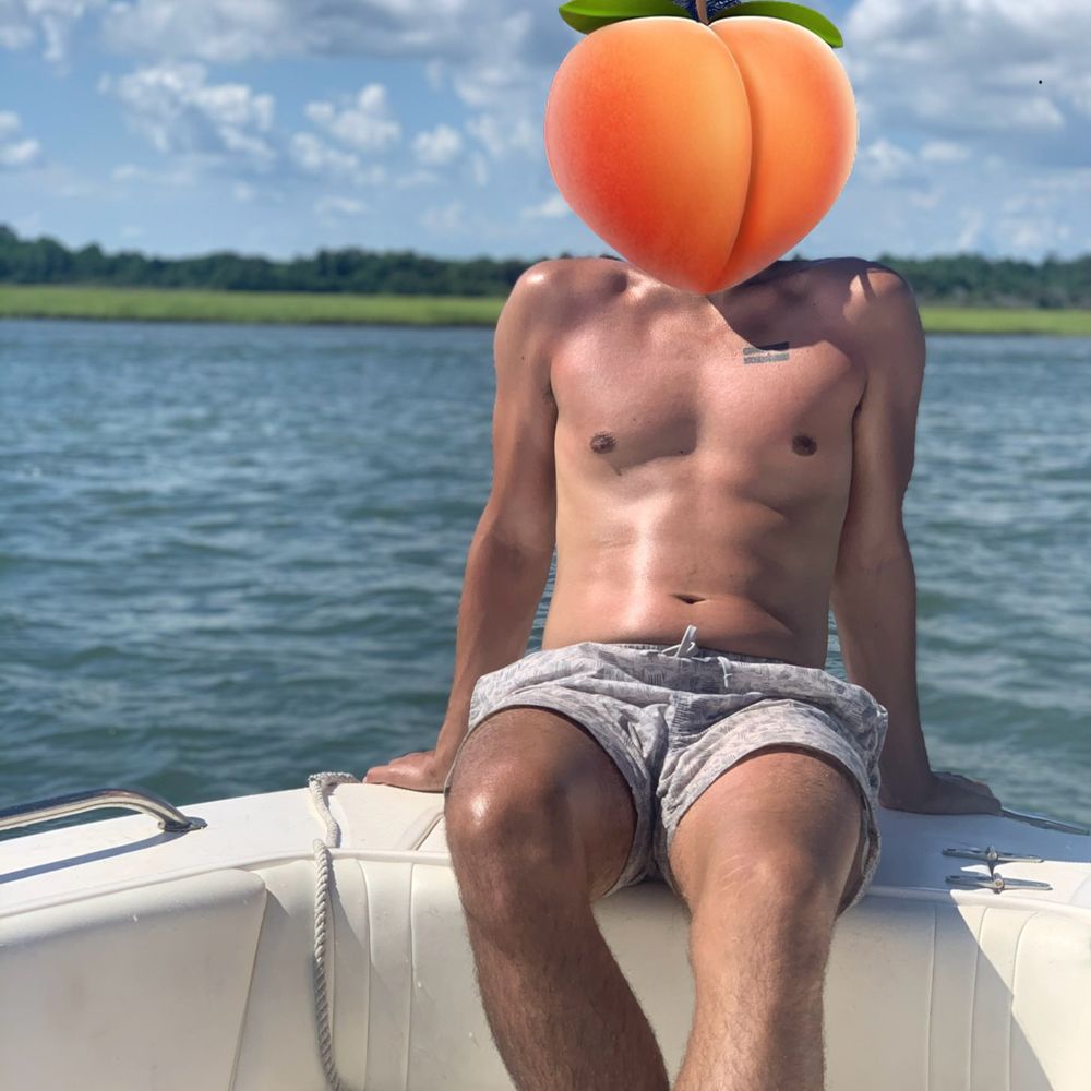 Just a guy looking at nudes