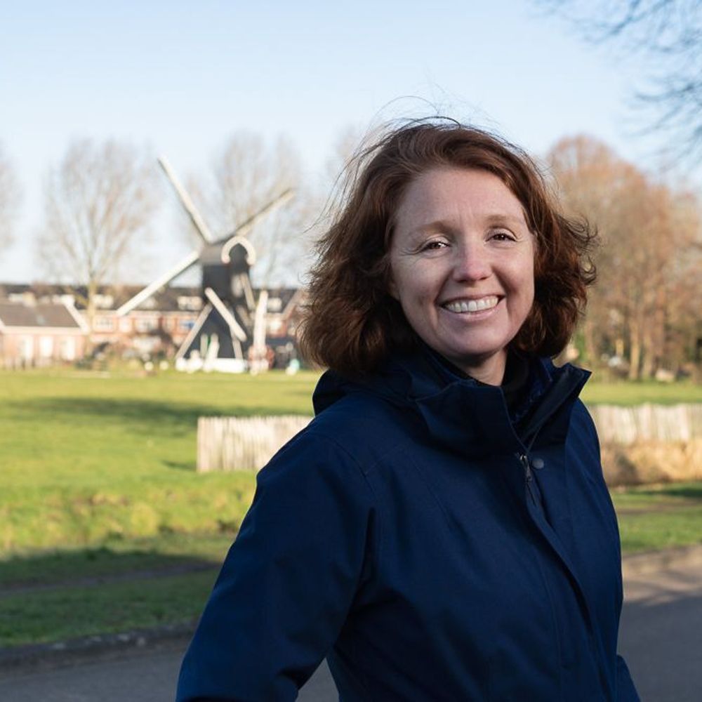 Jacqueline van den Broek