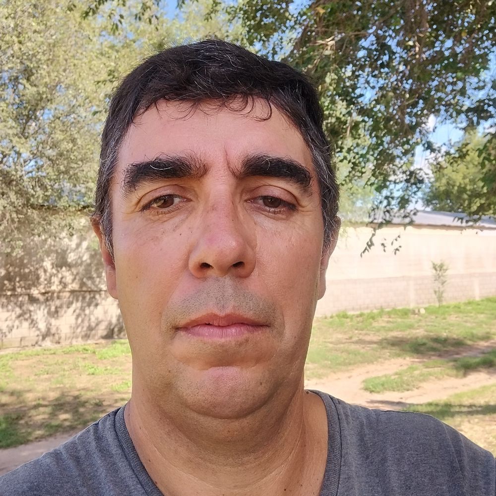 José