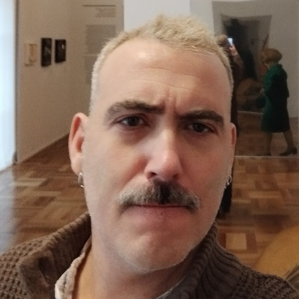 Enrique López 
