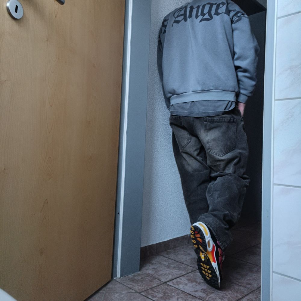 Sneaker-Dude-21