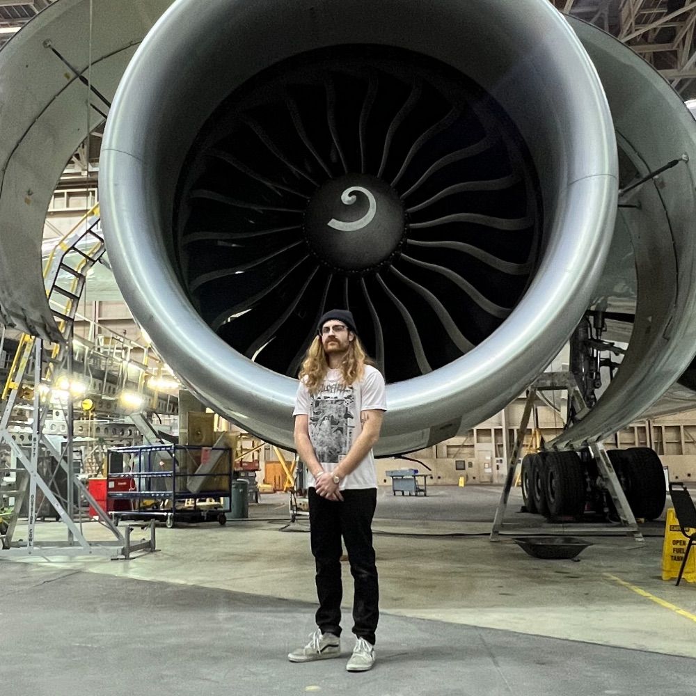 Airplane Facts With Max