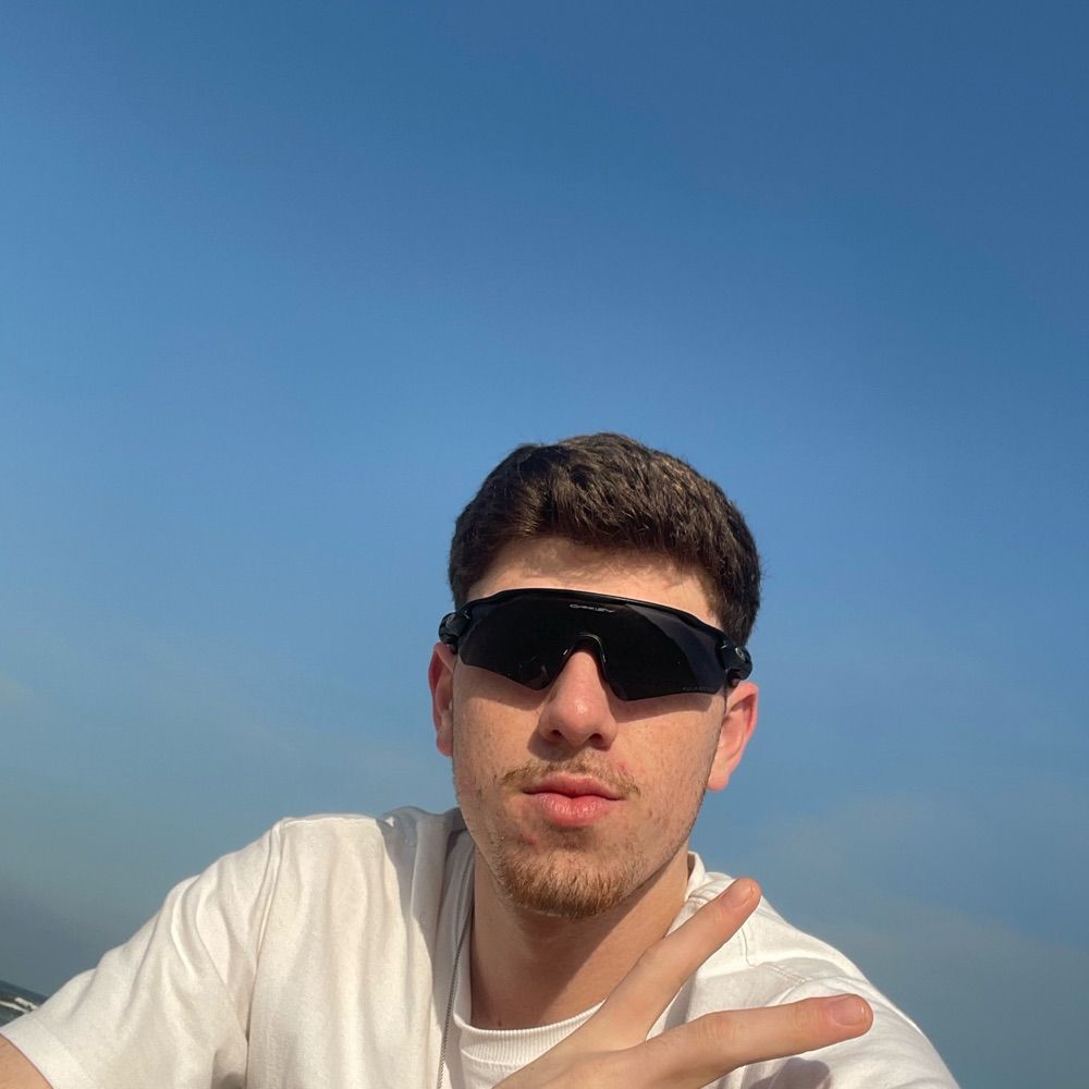 T1 🥇