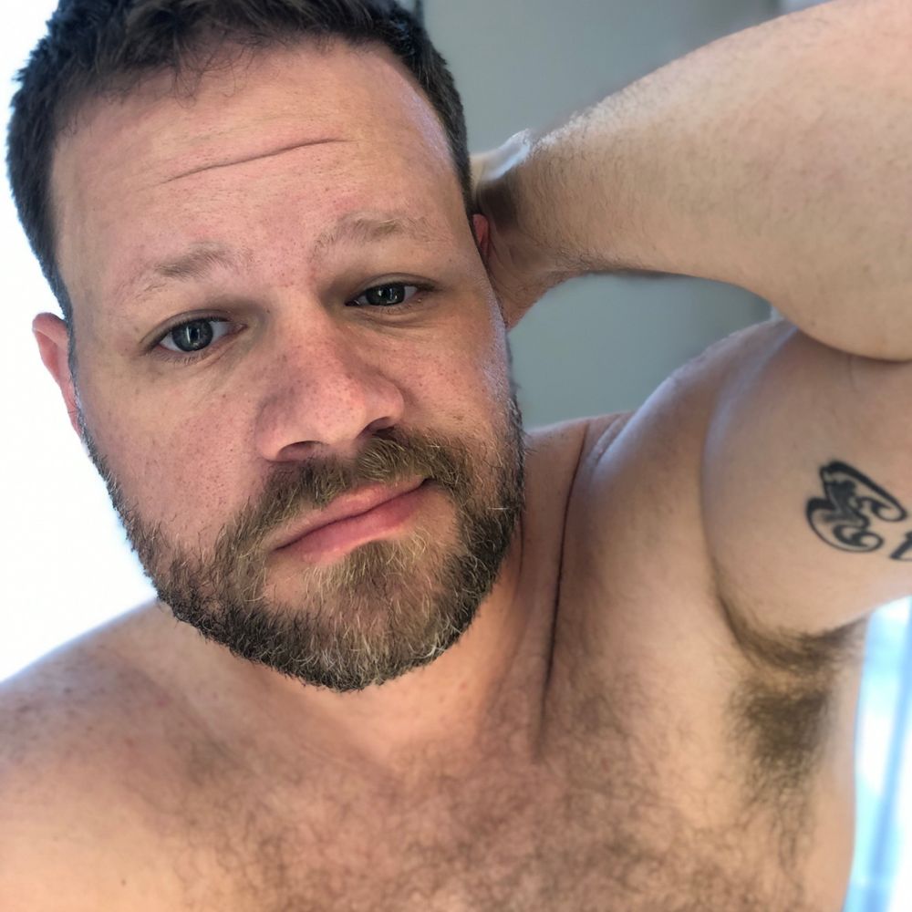 Graying Otter 🔞 nsfw