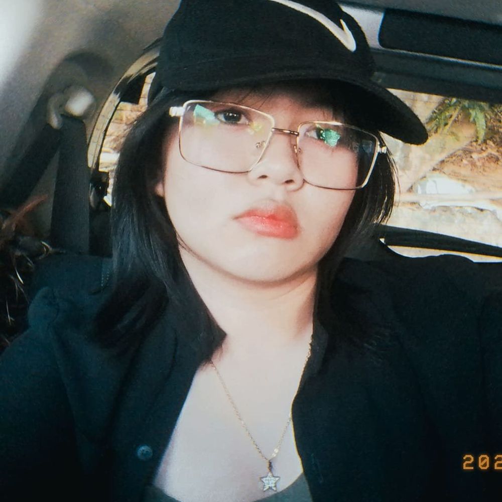 Khryss Pabalan 