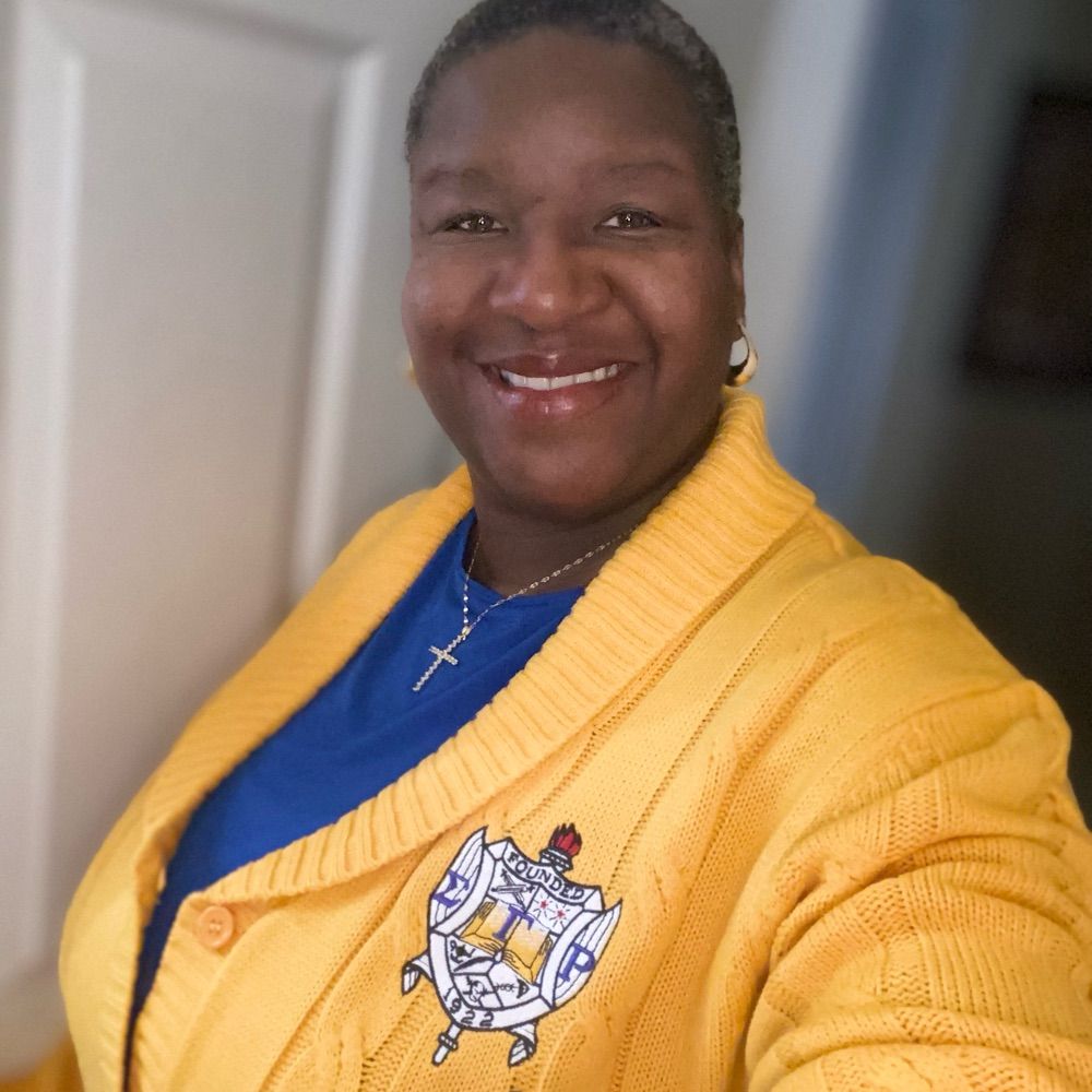 Dr Kiameesha Evans