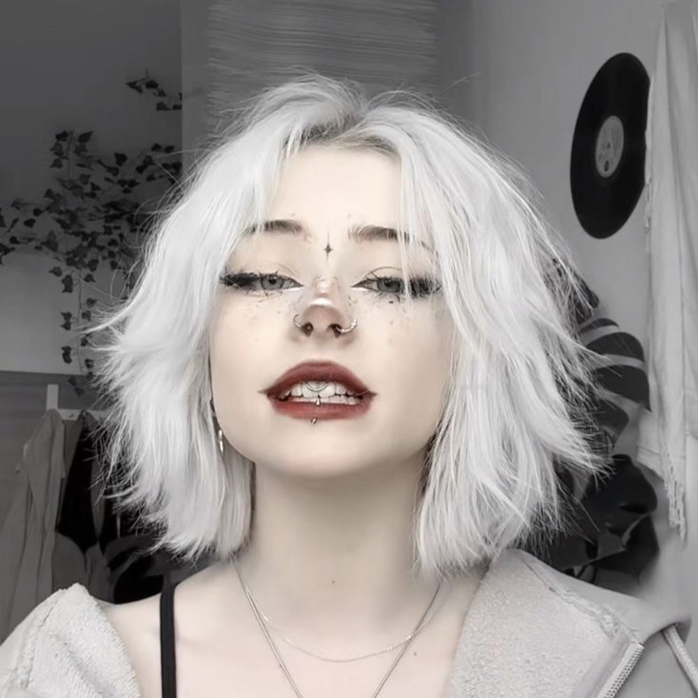 ⊹ ࣪˖ 𝕸𝖔𝖓𝖔.ᐟ 𝐧𝐚 𝐌𝐋𝐈