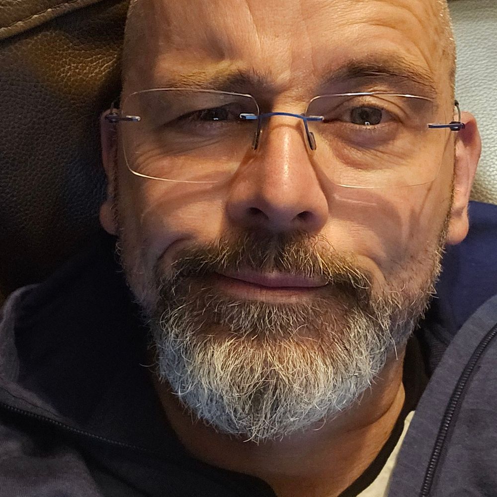Eric Santos