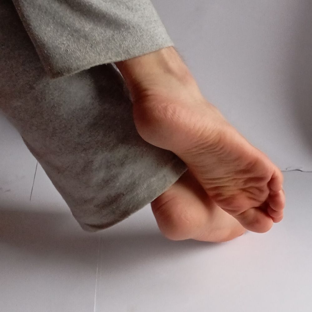 MrAbsoluteFeet