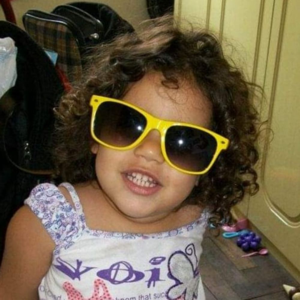 Ester ★