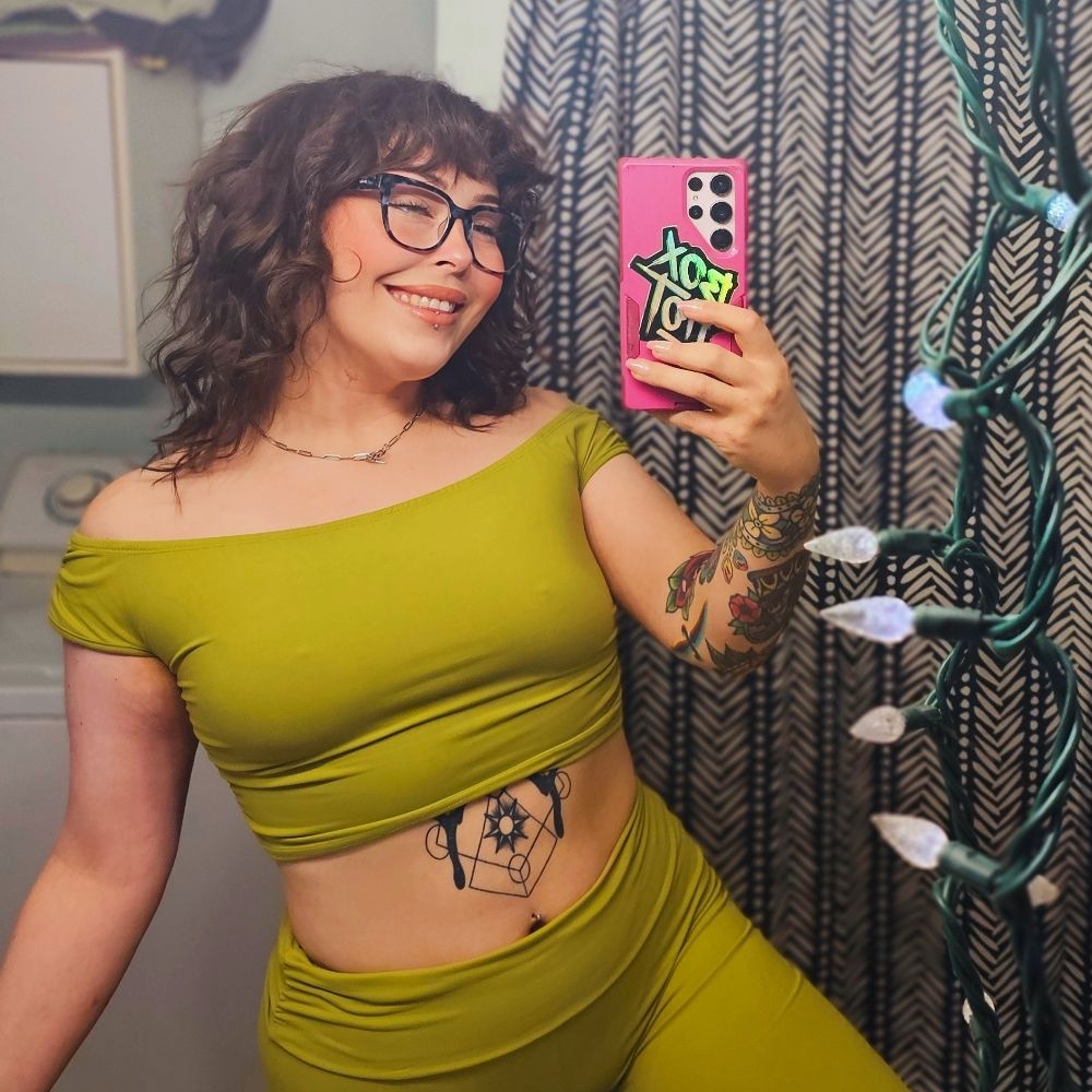 Goddess Evie