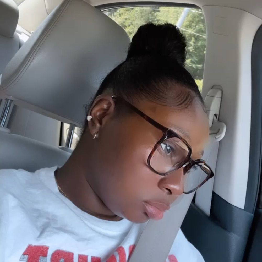 MyeshaaConika🎀🤍