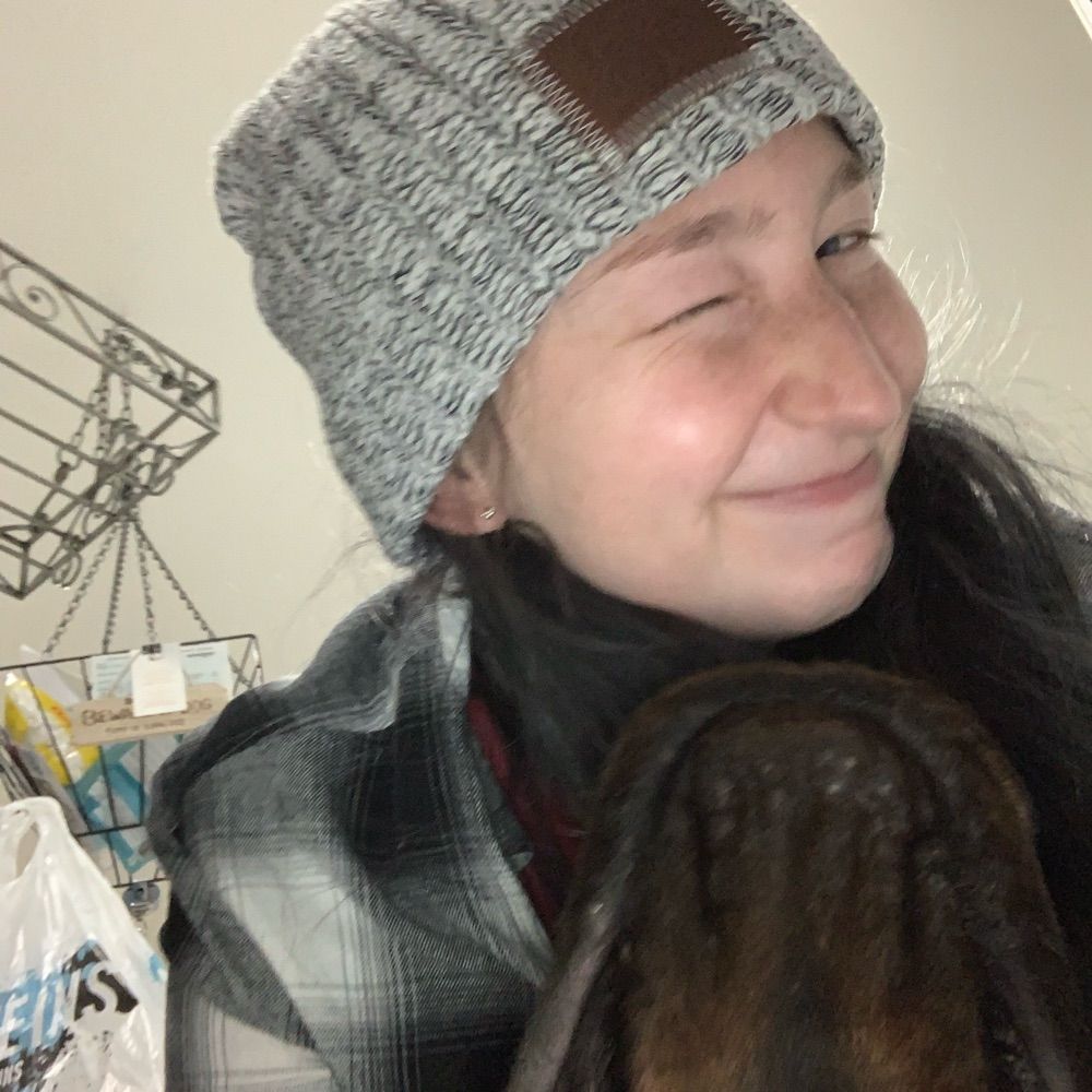 Alley (they/she)