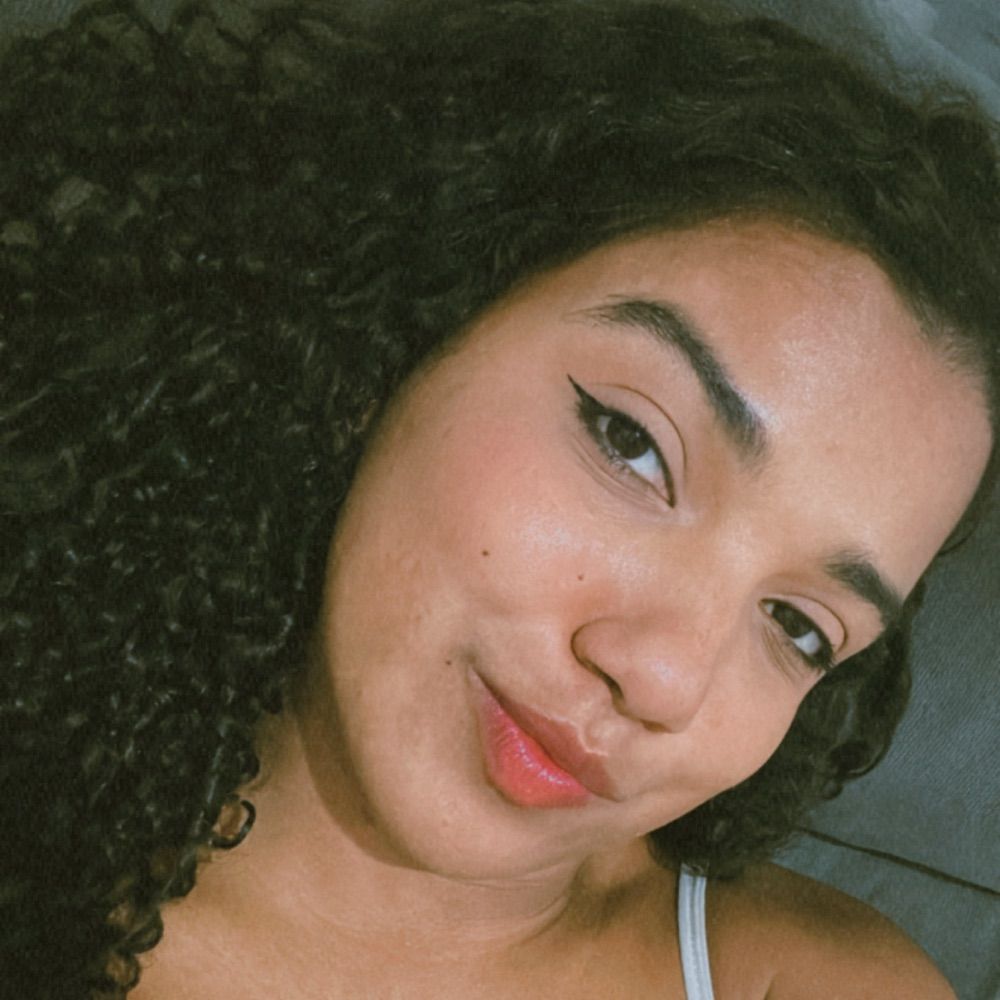 Vitória Manoely 