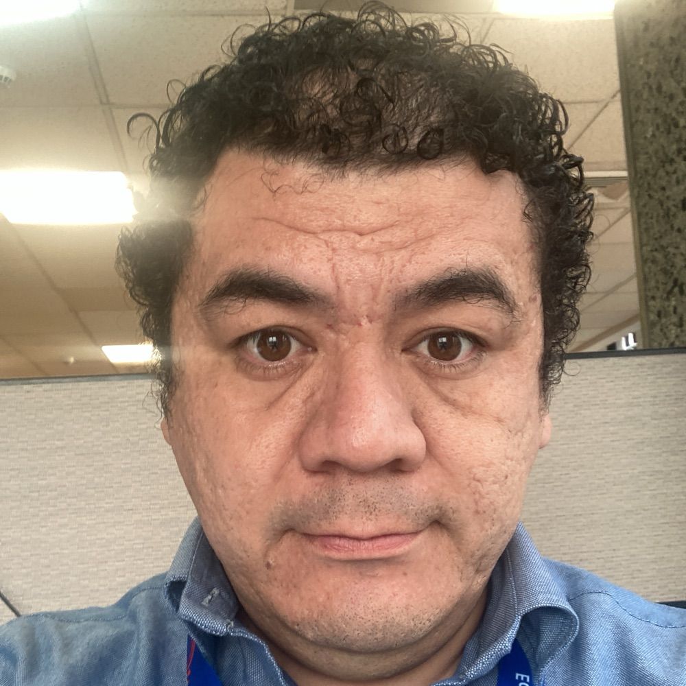 Roberto Linares