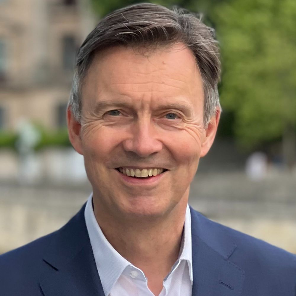 Klaus M. Schmidt