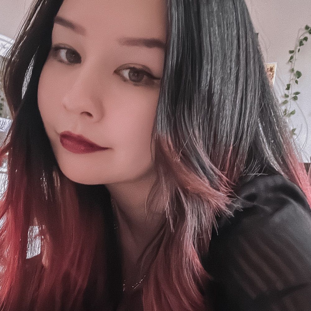 V. M. Long- Fantasy Romance Writer 🥀