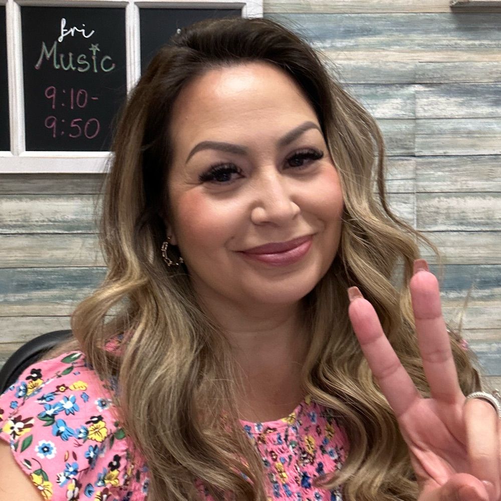Angelica Luna