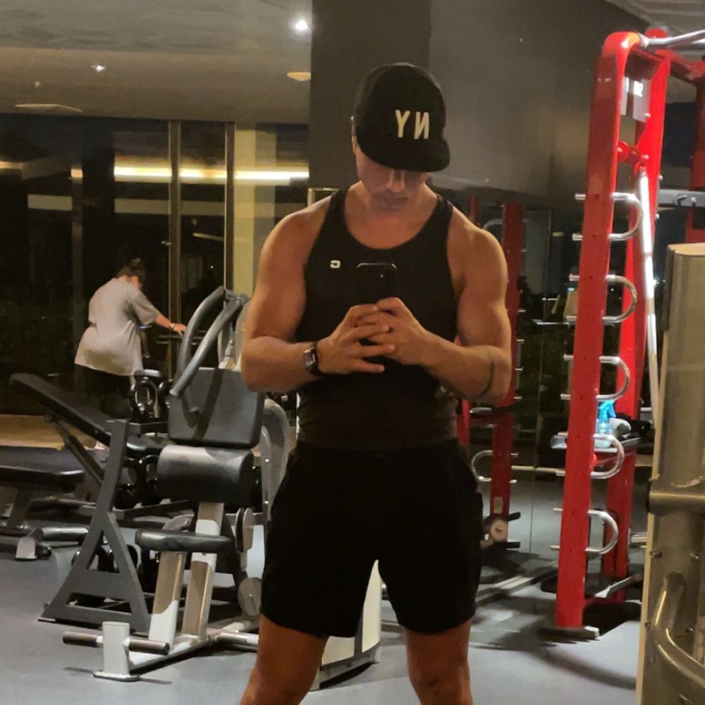 Aaron Wixx