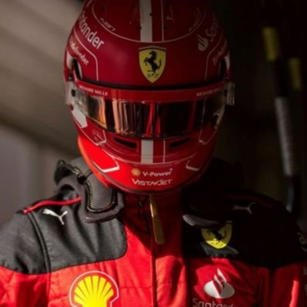 Cara¹⁶🏎️