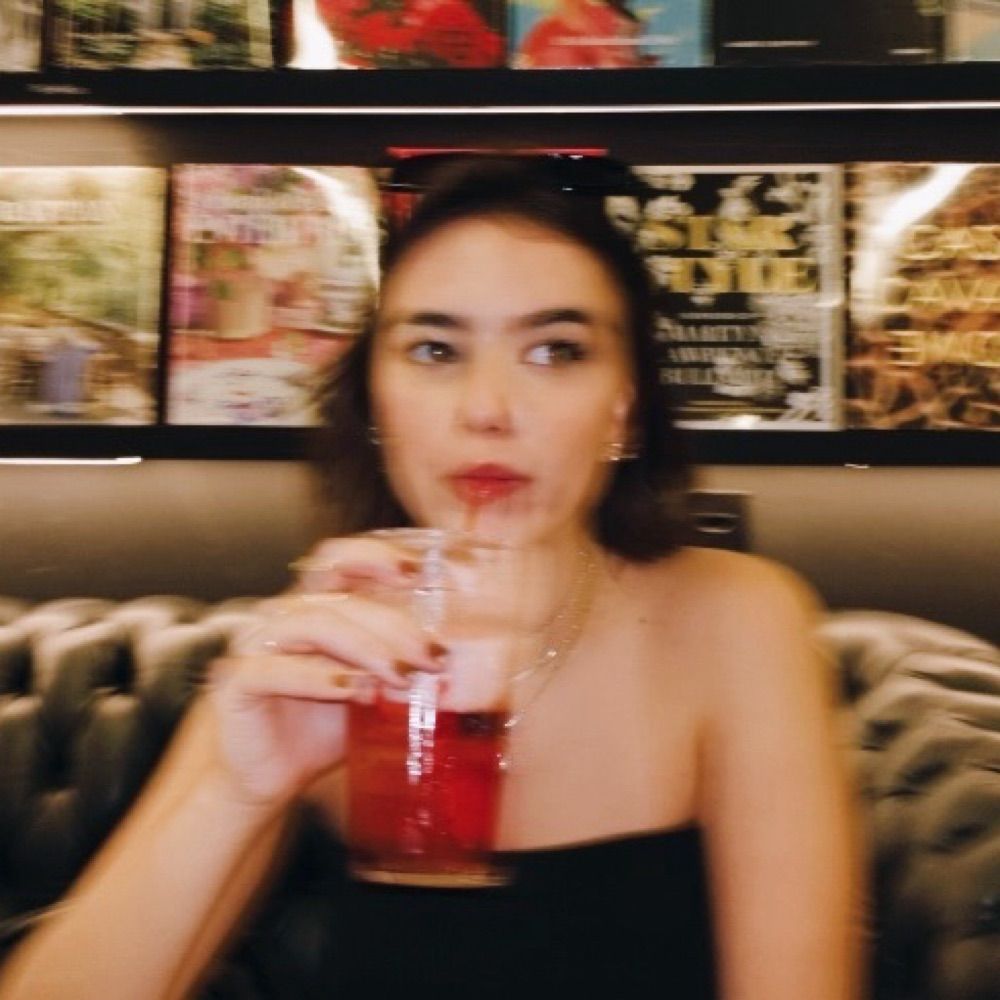 júlia🍒