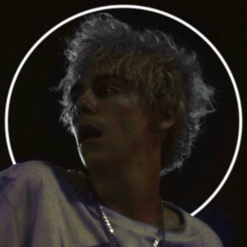 𝐒𝐀𝐋𝐄𝐌.