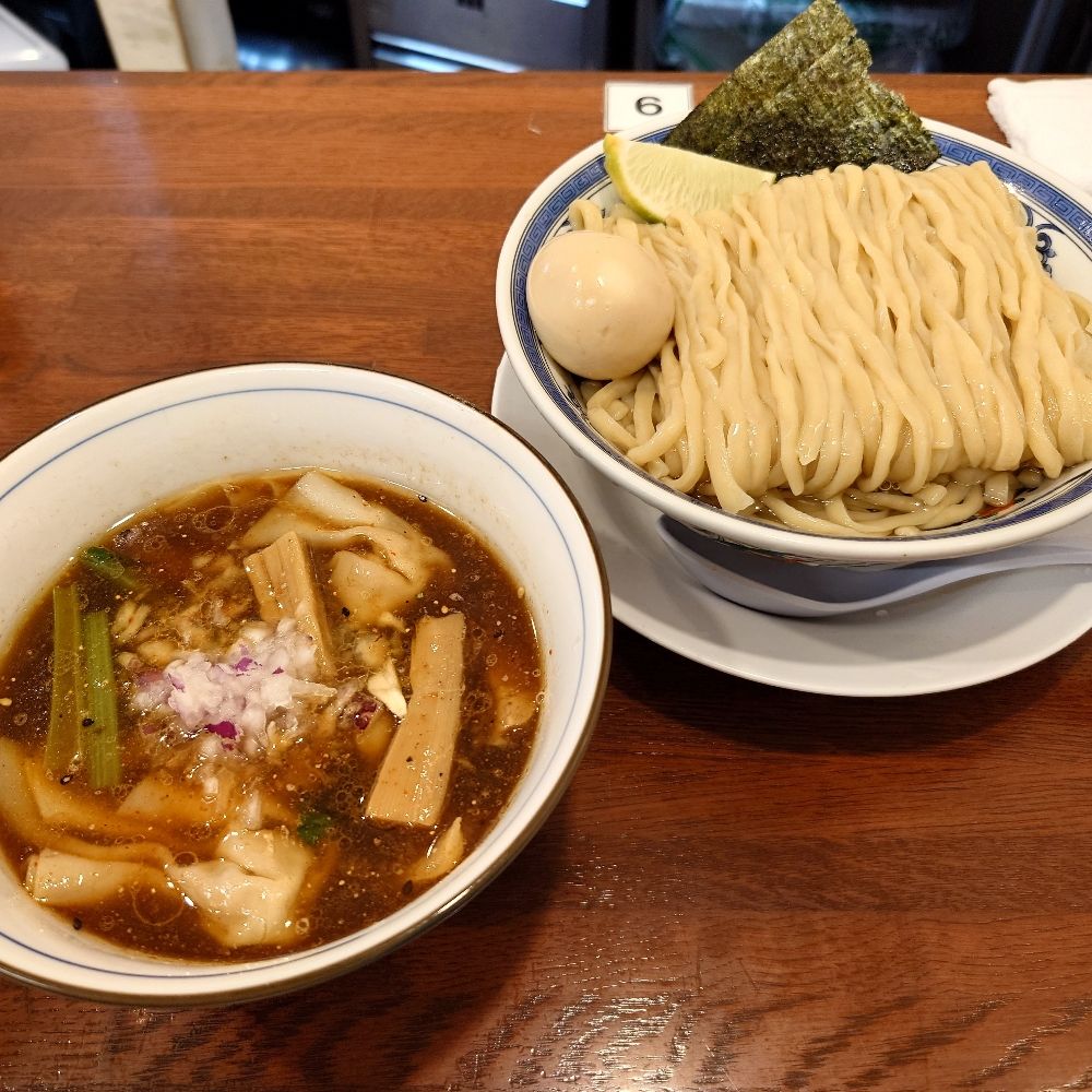 へふちと