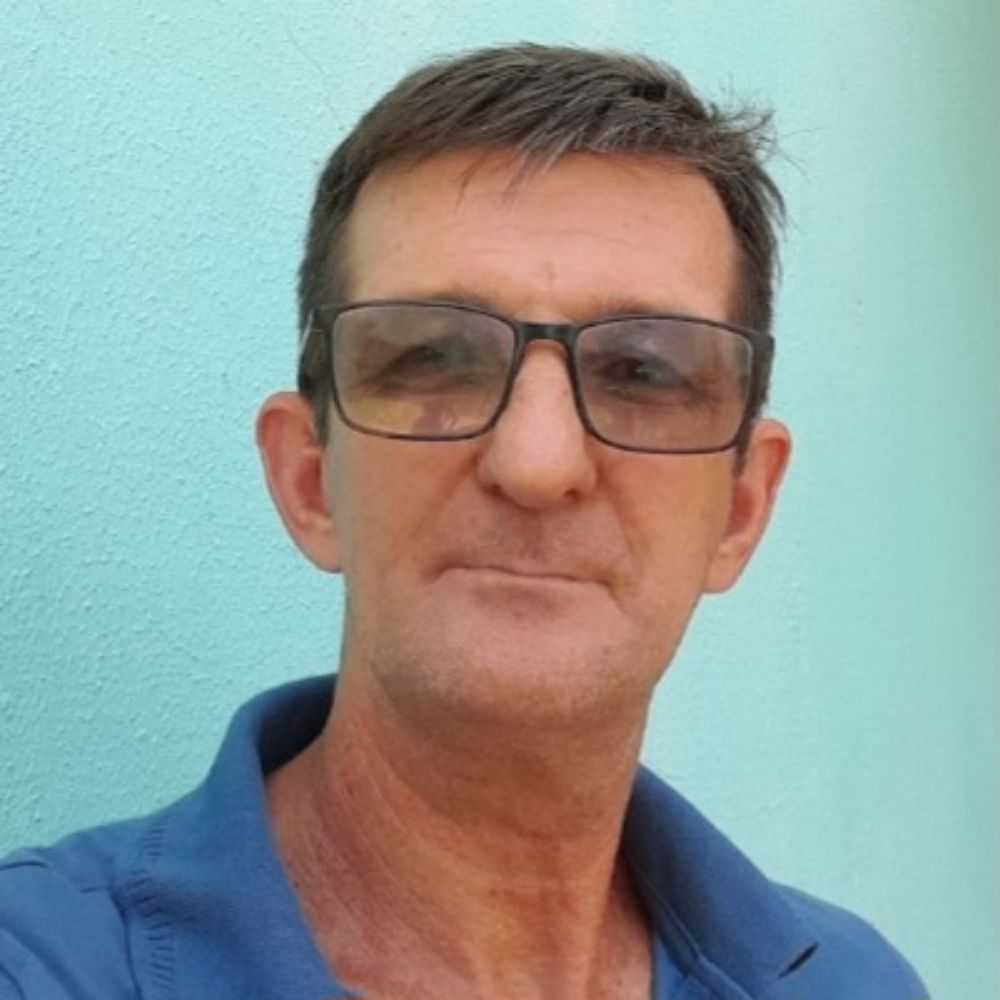 Chegou um esquerdista de coração 