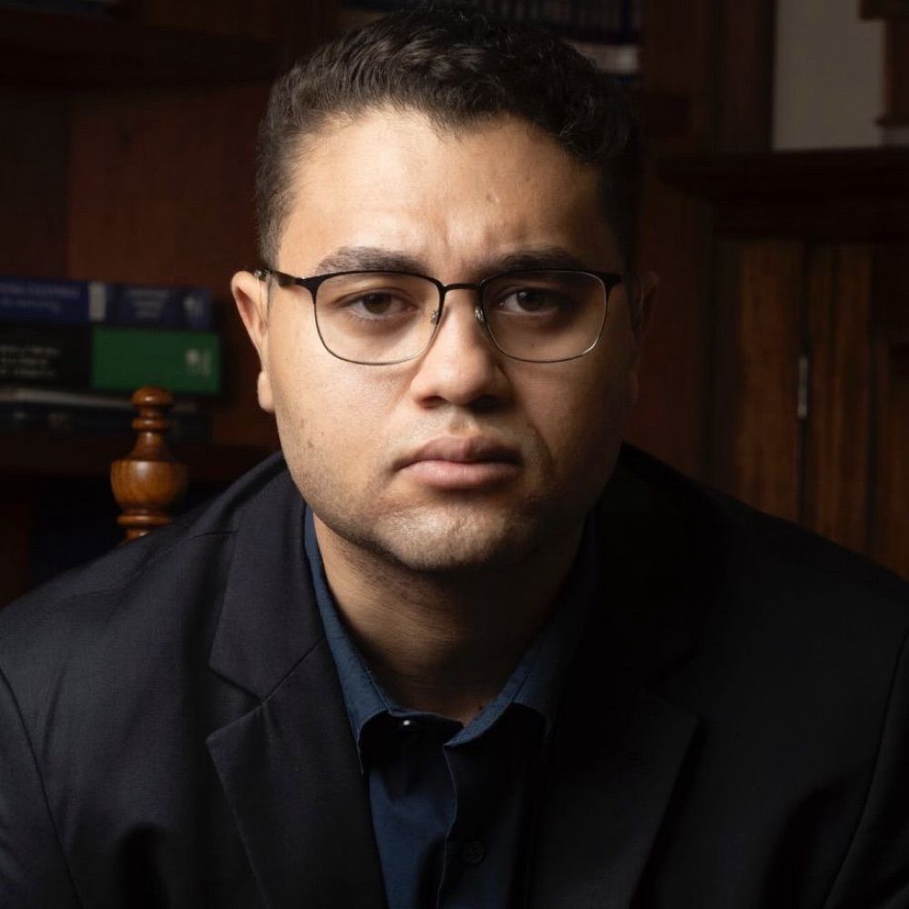 Advogado  Matheus Arzua