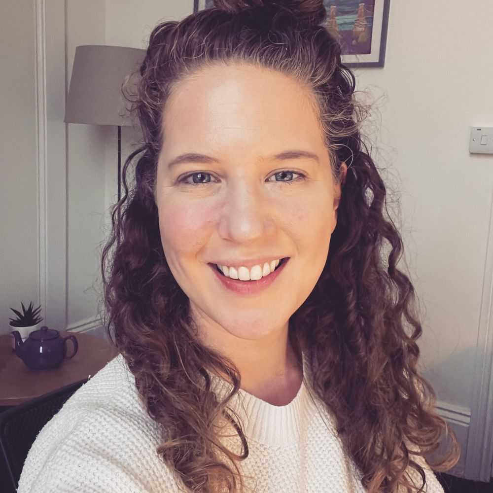 Dr Alix Dietzel