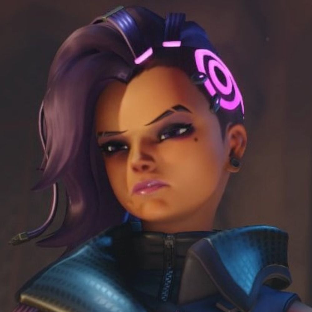 I am the Sombra that boops in the night💀💜