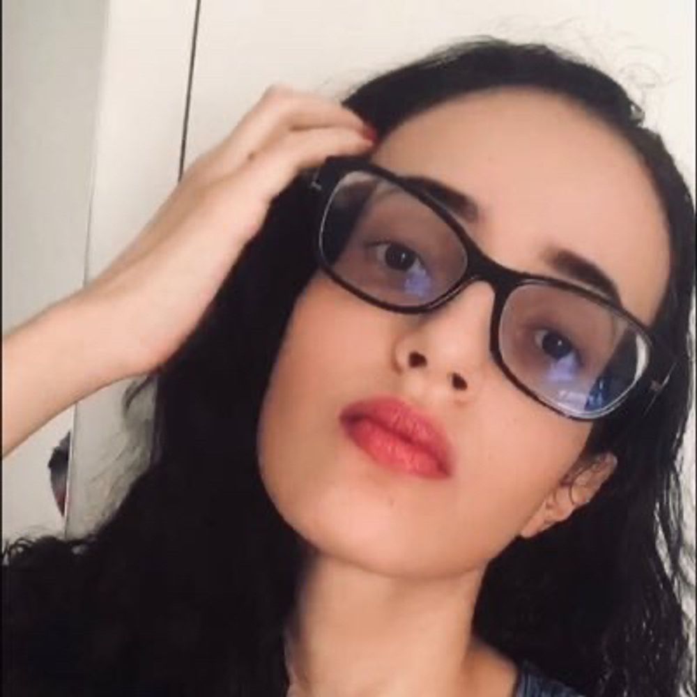 Laura 📚