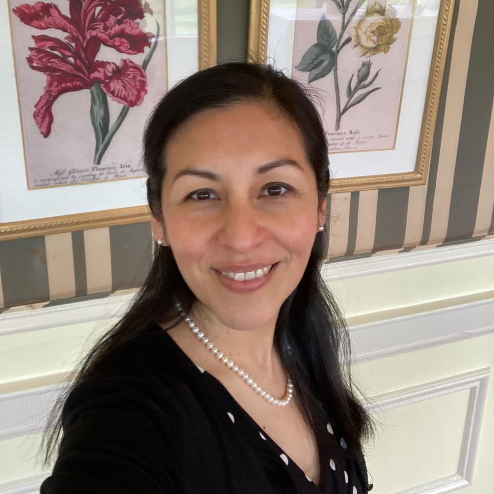 Dr. Gaby Rivas