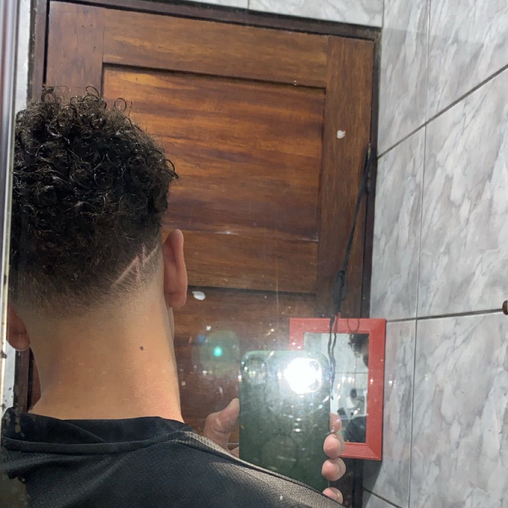 ddela 🧏🏻‍♂️