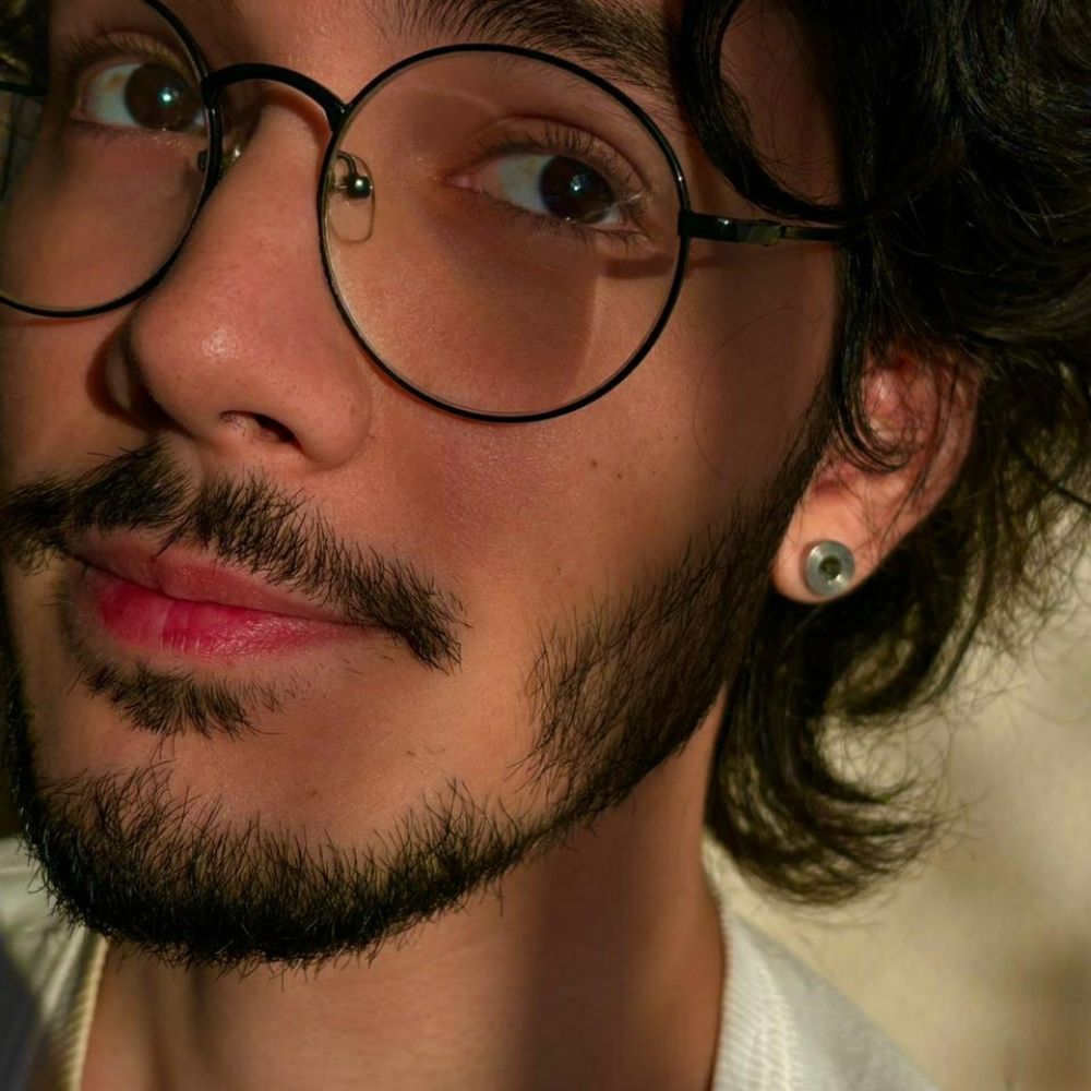 Alec Mizote
