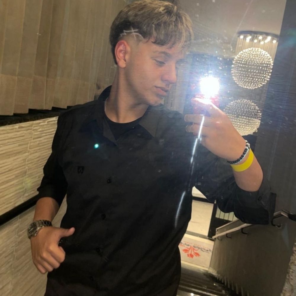 leoo,