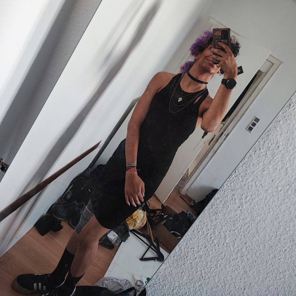 Lee Anne 🌸 (she/they) 