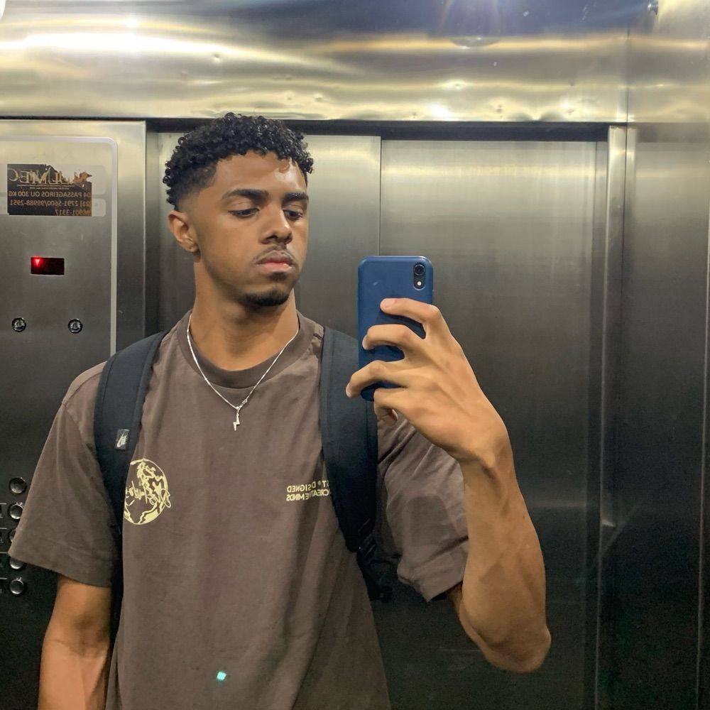 ⚡